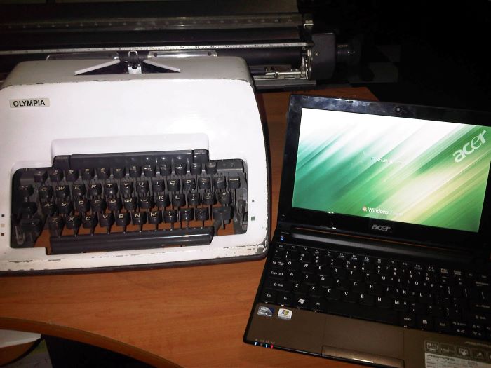 Perkembangan Teknologi Digital Yang Mengubah Kehidupan