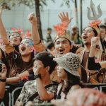 Kebiasaan Unik Generasi Muda Di Tengah Perubahan Zaman