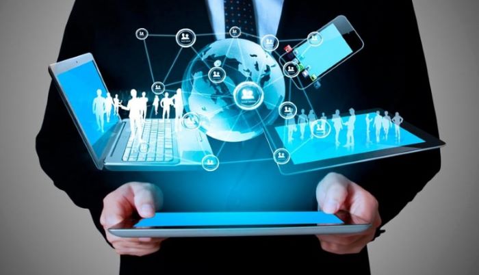 Revolusi Digital Di Berbagai Sektor Kehidupan